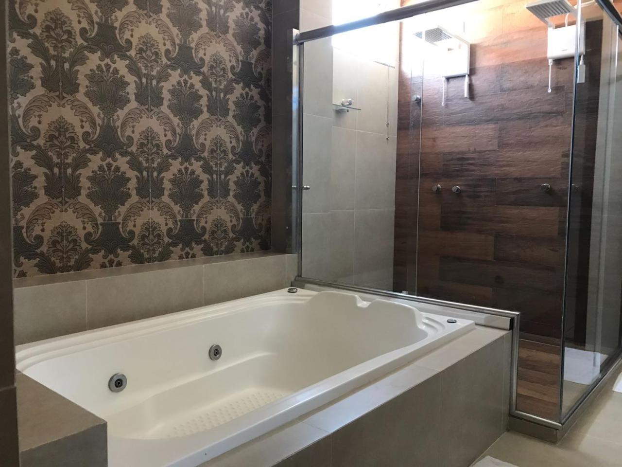 Nantes Executive Hotel Pitanga Luaran gambar